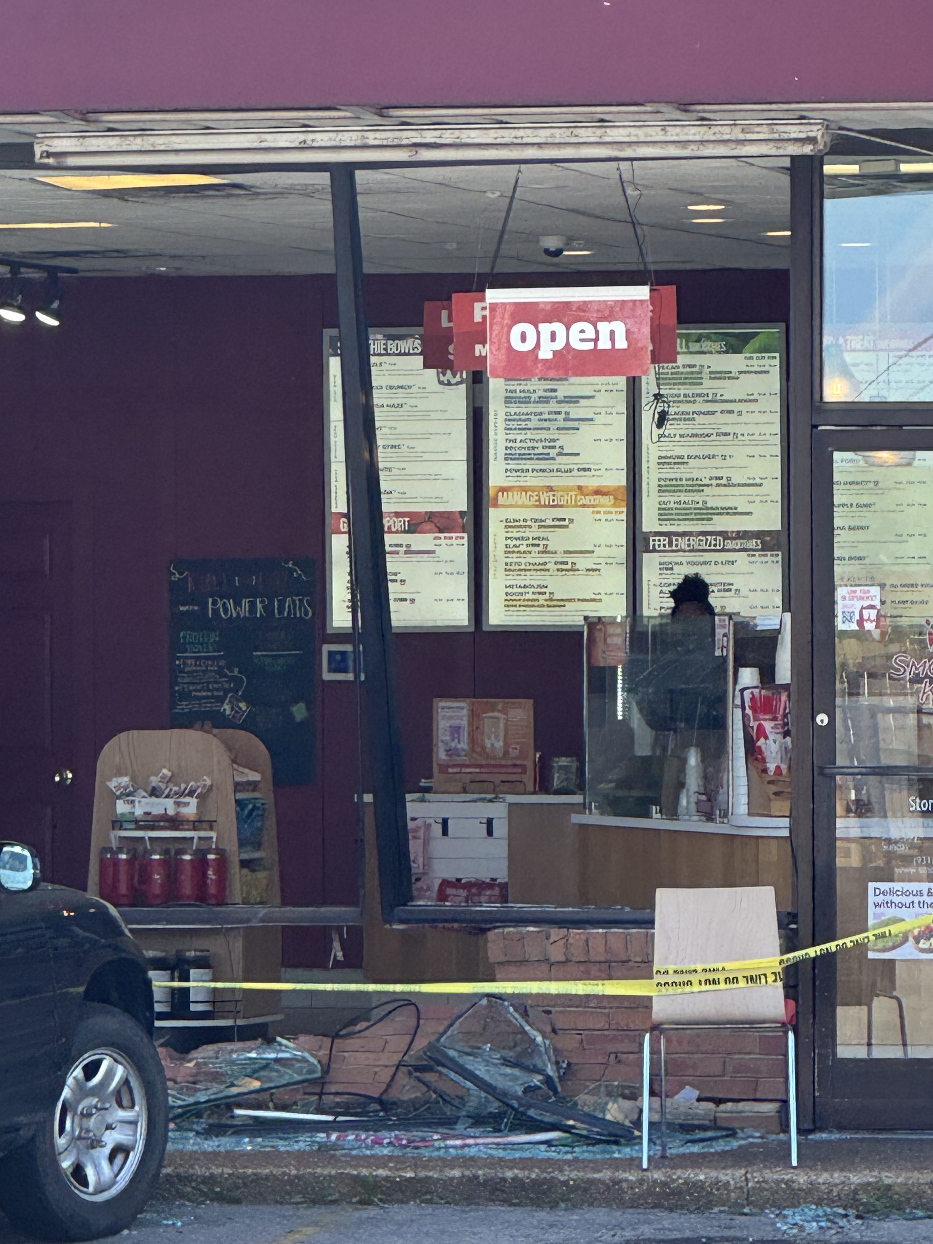 the Mid. TN Blvd in all of us: Smoothie King’s new Drove-Thru